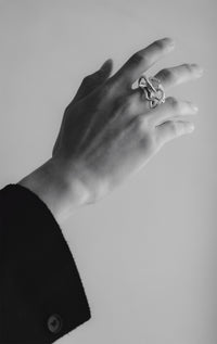 KNOT Ring 01